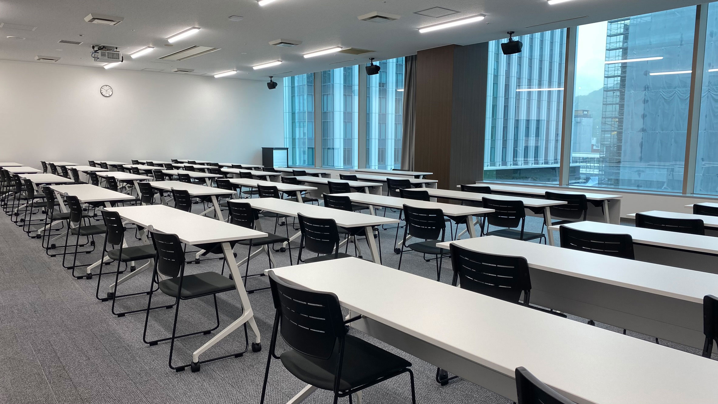 エールエールA館6階貸会議室ROOM2